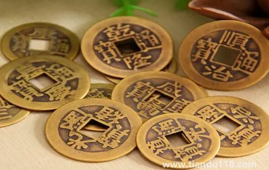 臥室門(mén)對(duì)門(mén)要掛五帝錢(qián)嗎（五帝錢(qián)可以正對(duì)大門(mén)掛嗎）